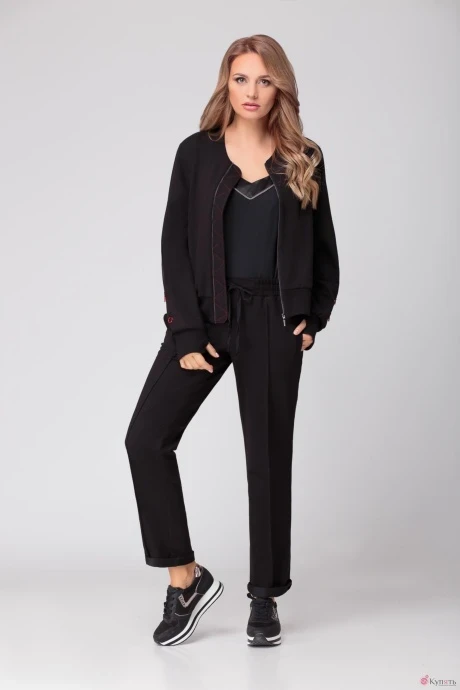 Anna Majewska М-1300