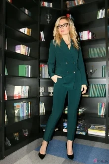 Брючный костюм Azzara 428И темный зеленый