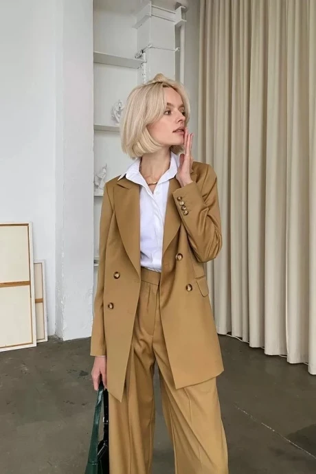 HELEN BIRCH J005
