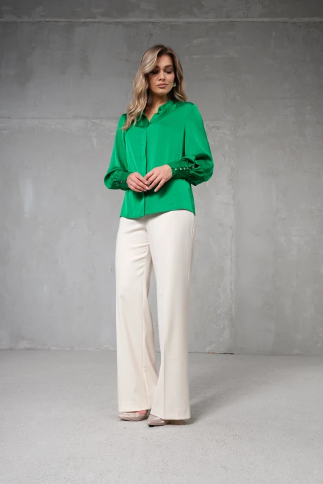 Erika Laurent C-104-2