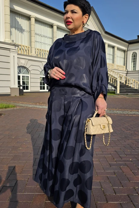 Vittoria Queen 25983