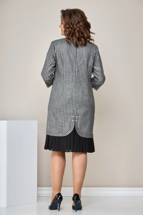 Moda-Versal 1813